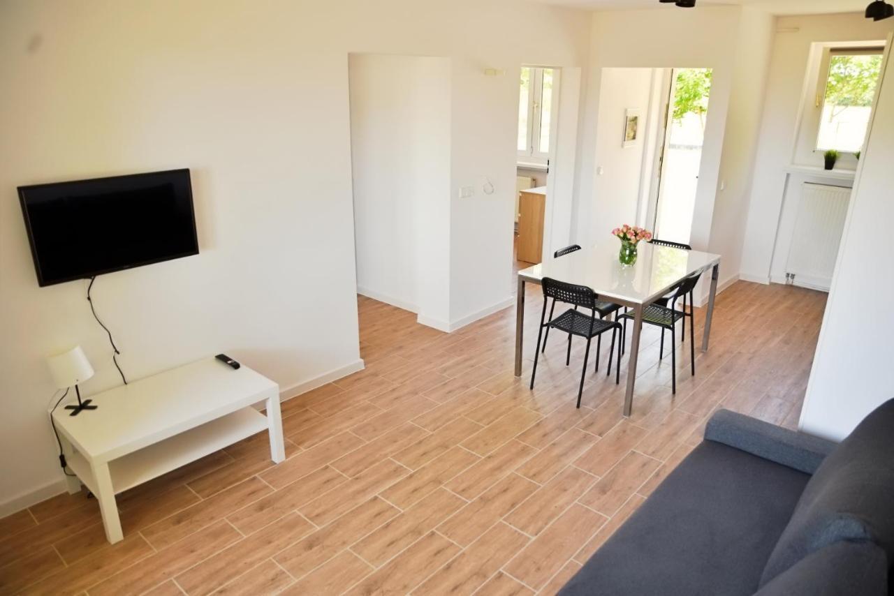 Apartamenty Lotnisko Leszno Leszno  Buitenkant foto