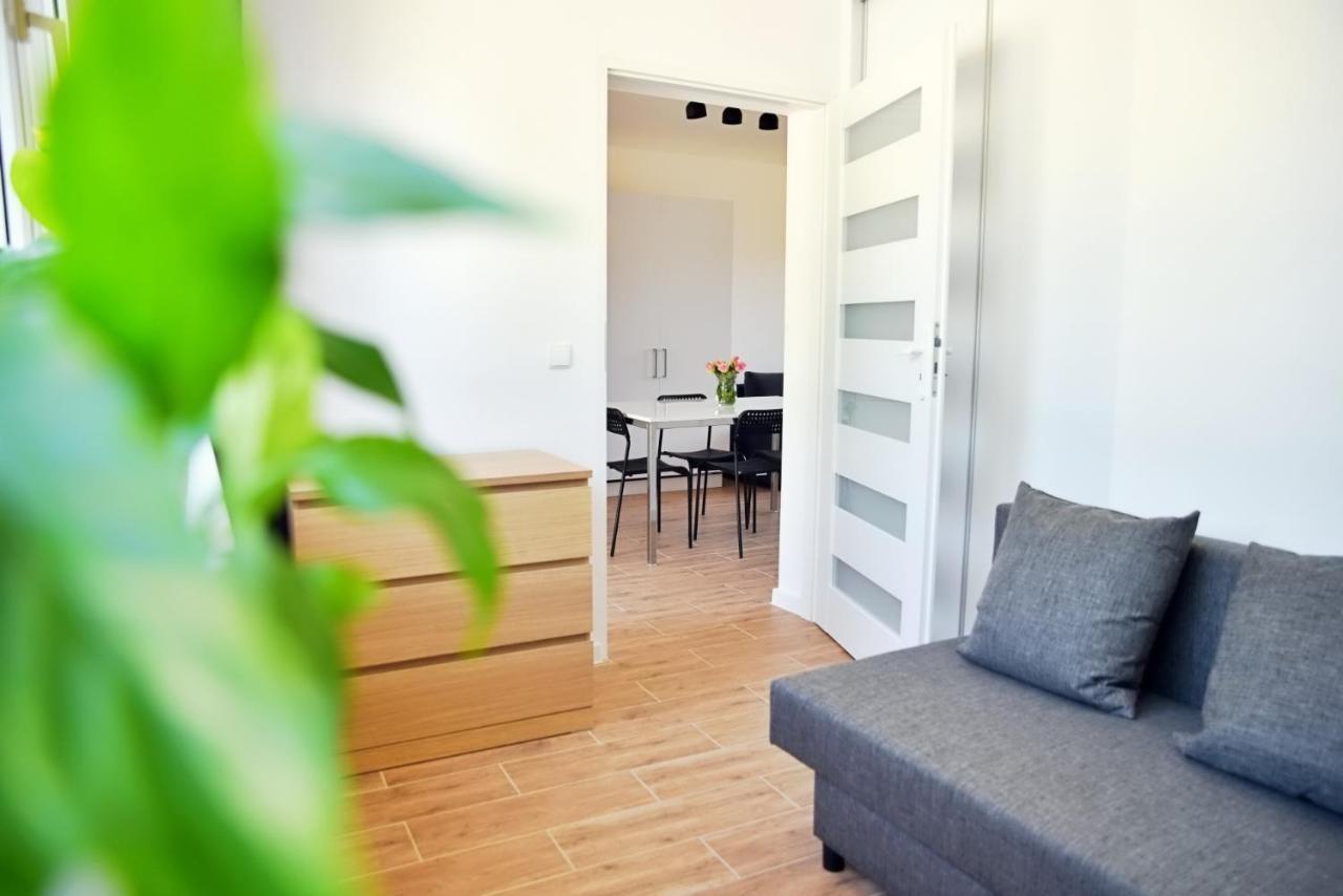 Apartamenty Lotnisko Leszno Leszno  Buitenkant foto