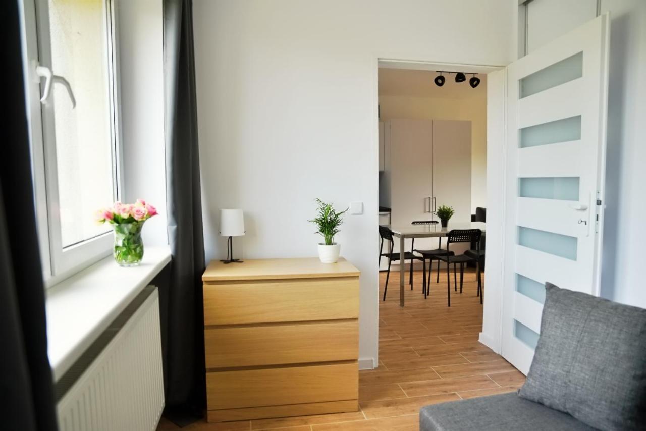 Apartamenty Lotnisko Leszno Leszno  Buitenkant foto